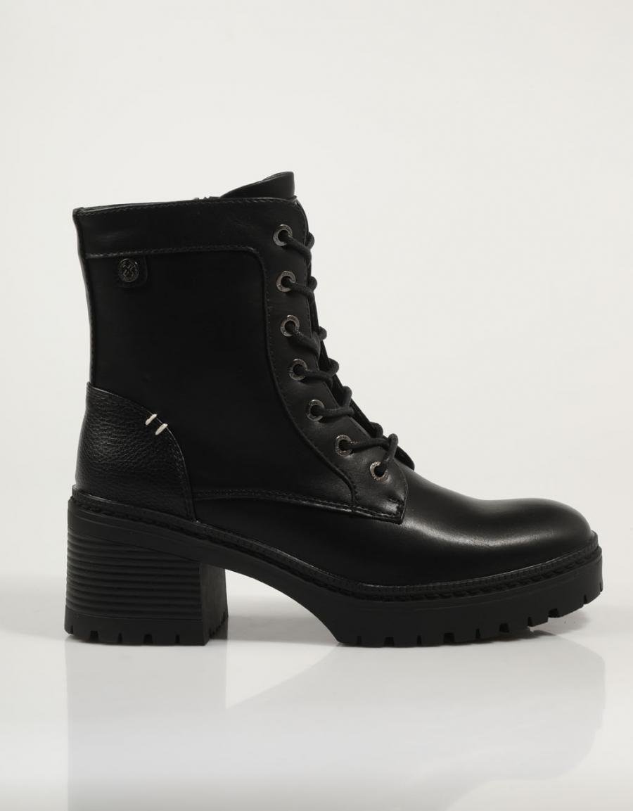 BOTINES XTI 143368 en color Negro