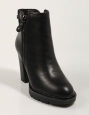 Stivali XTI 142987 in nero