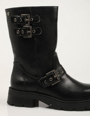 BOTAS XTI 143441 en color Negro