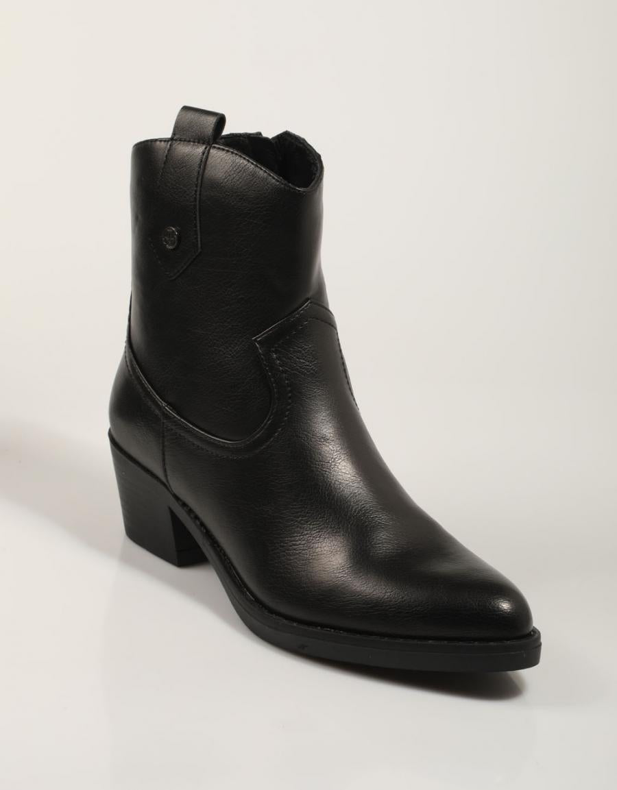 Xti Boots 143477 em preto