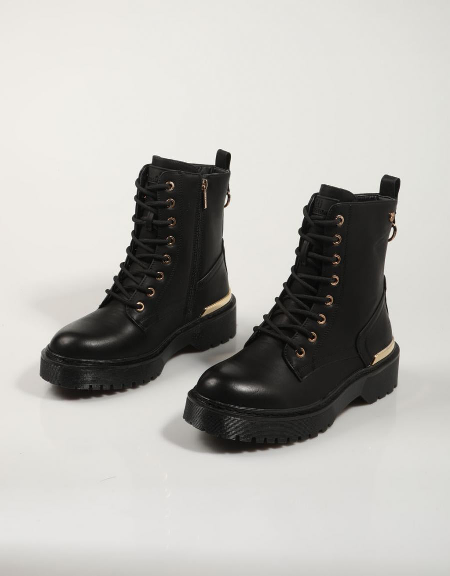 Xti Boots 141807 em preto