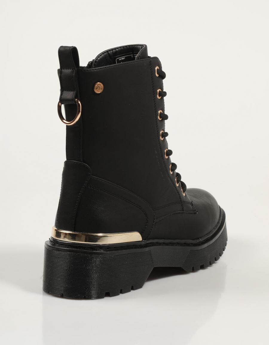 Xti Boots 141807 em preto