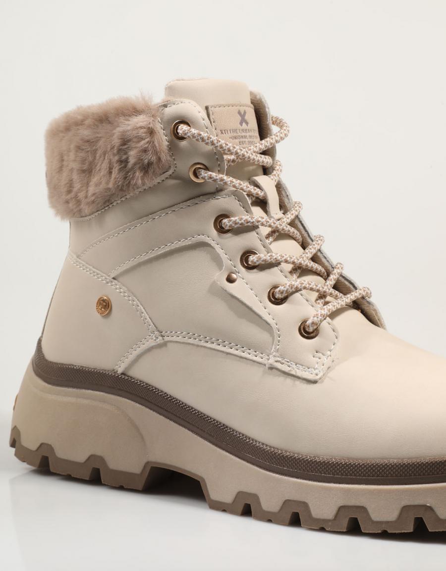 XTI boots 143447 in ice color