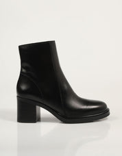 Booties REBECCA HOPE 5888 in black color