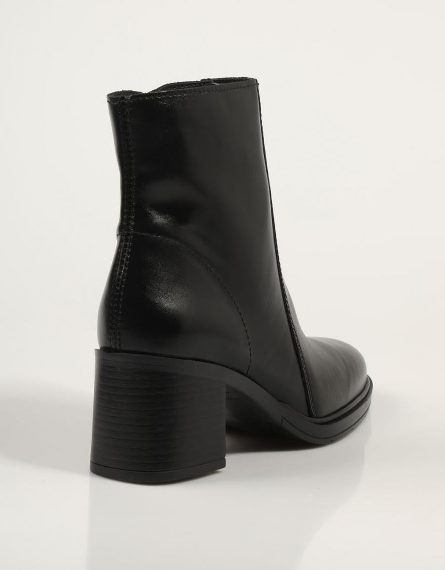 Booties REBECCA HOPE 5888 in black color