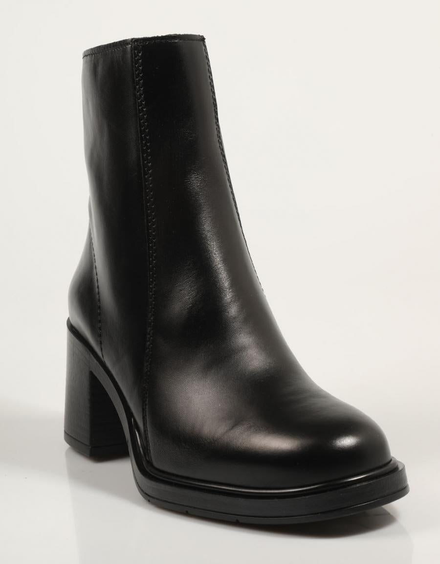 Booties REBECCA HOPE 5888 in black color