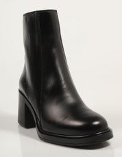 Booties REBECCA HOPE 5888 in black color