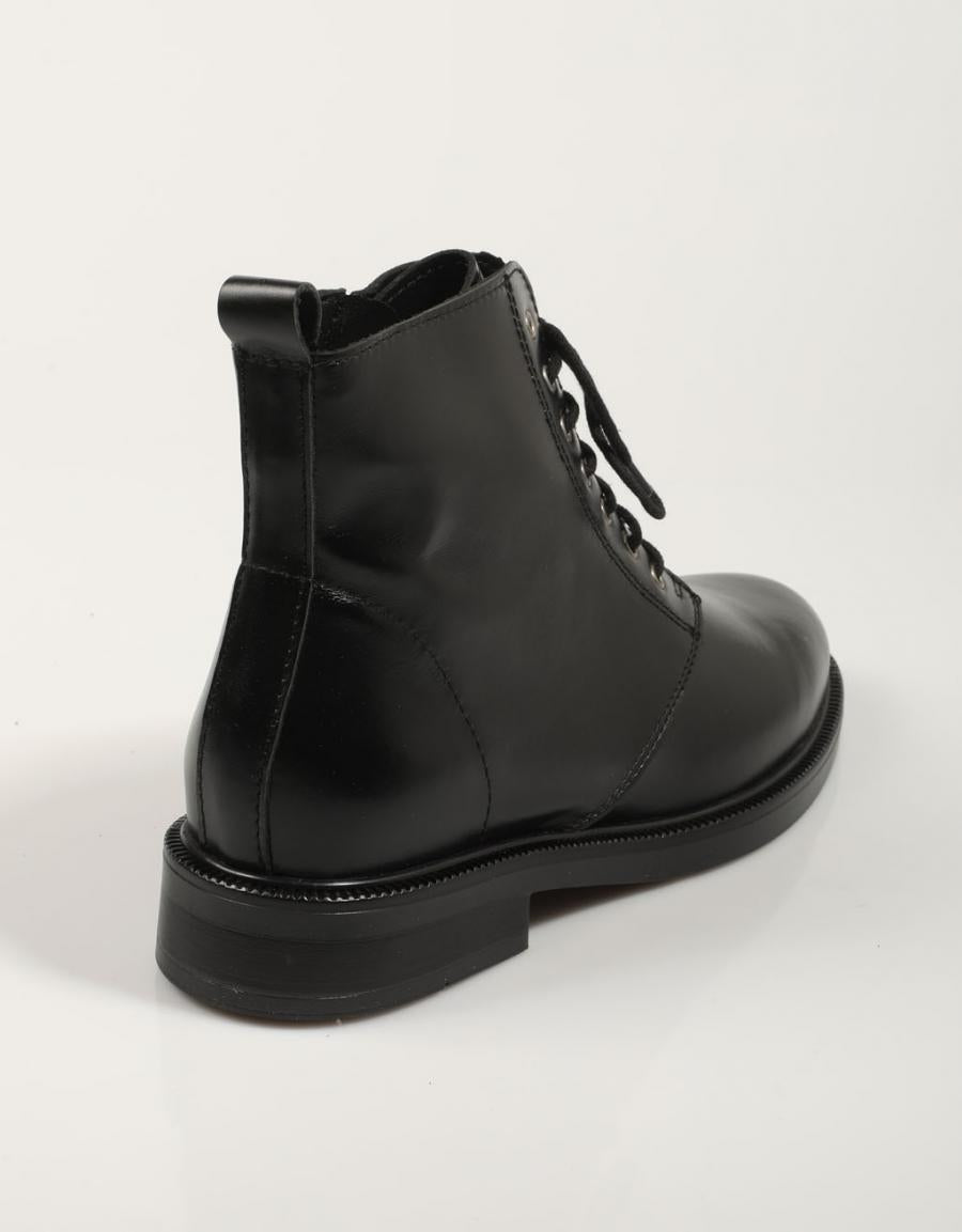 BOTINES REBECCA HOPE 4859 en color Negro