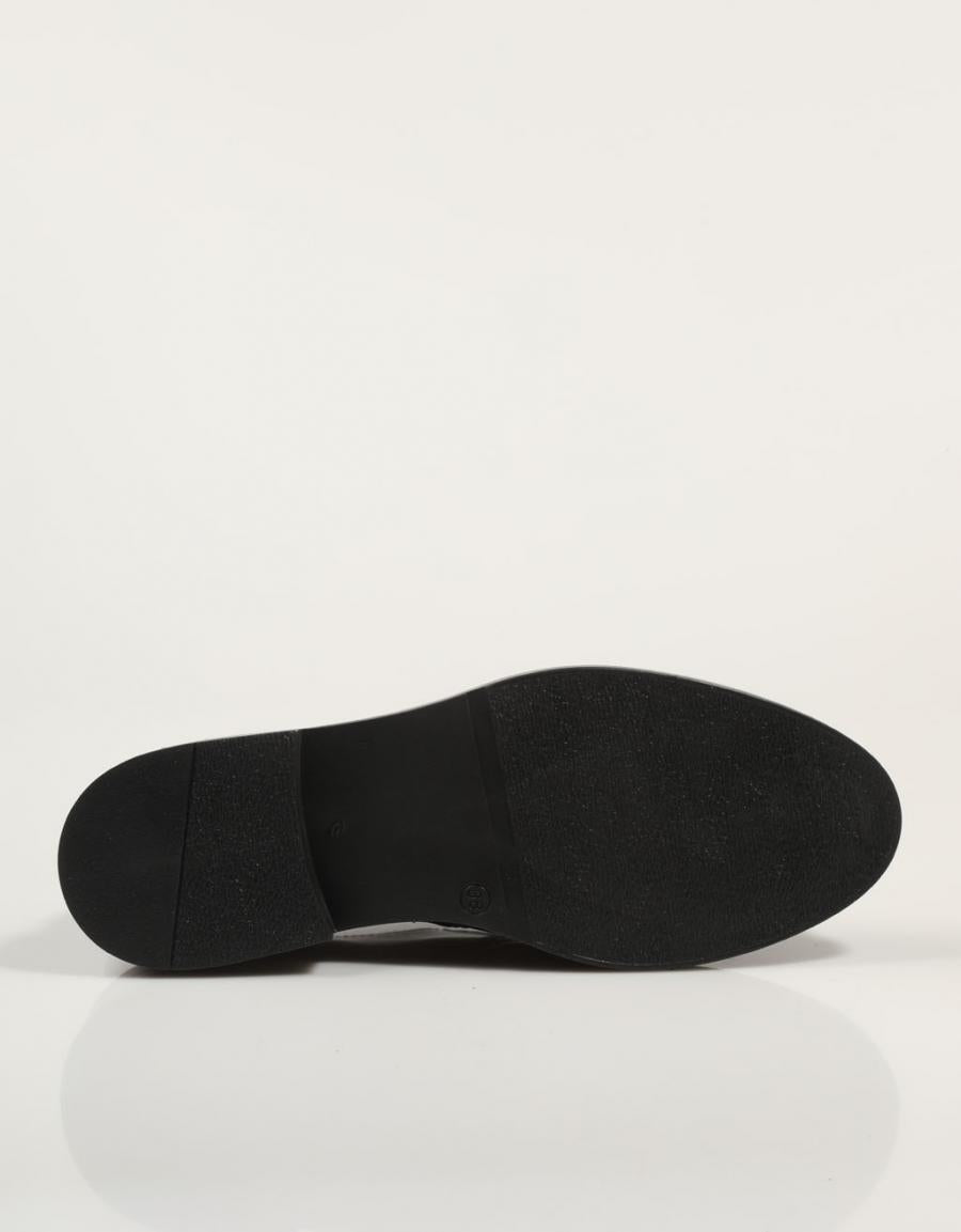 ZAPATOS VESTIR REBECCA HOPE 4869 en color Negro