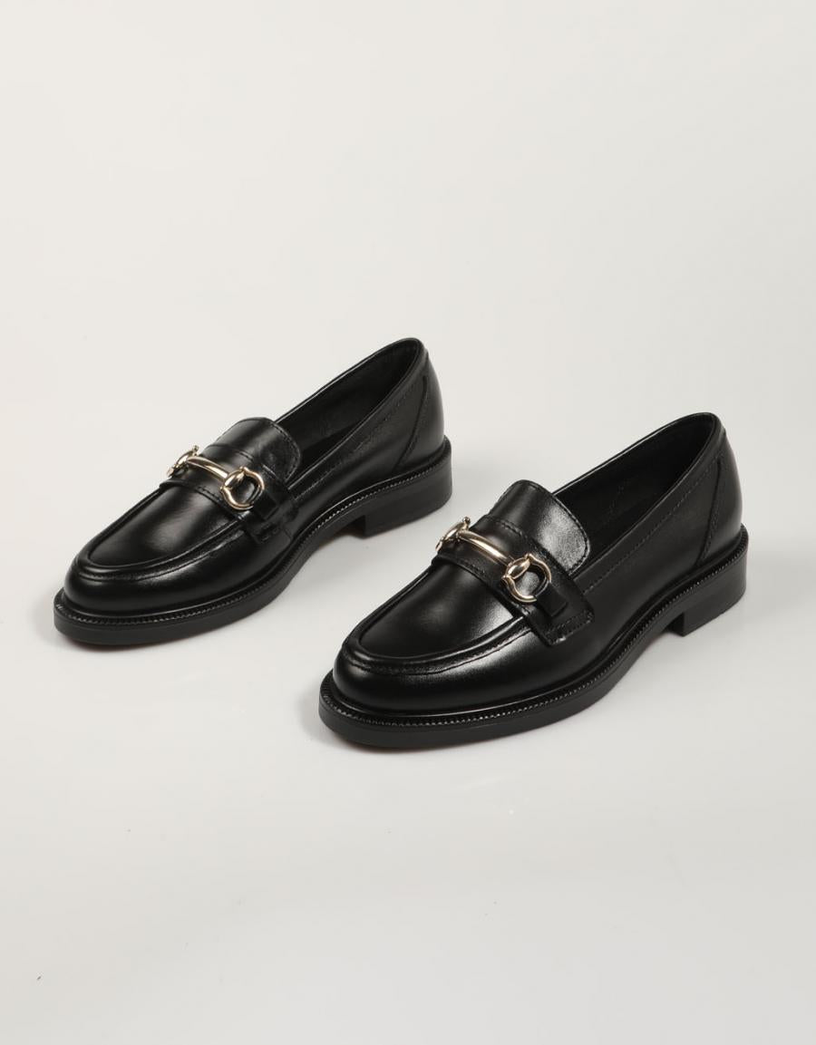 ZAPATOS VESTIR REBECCA HOPE 4856 en color Negro