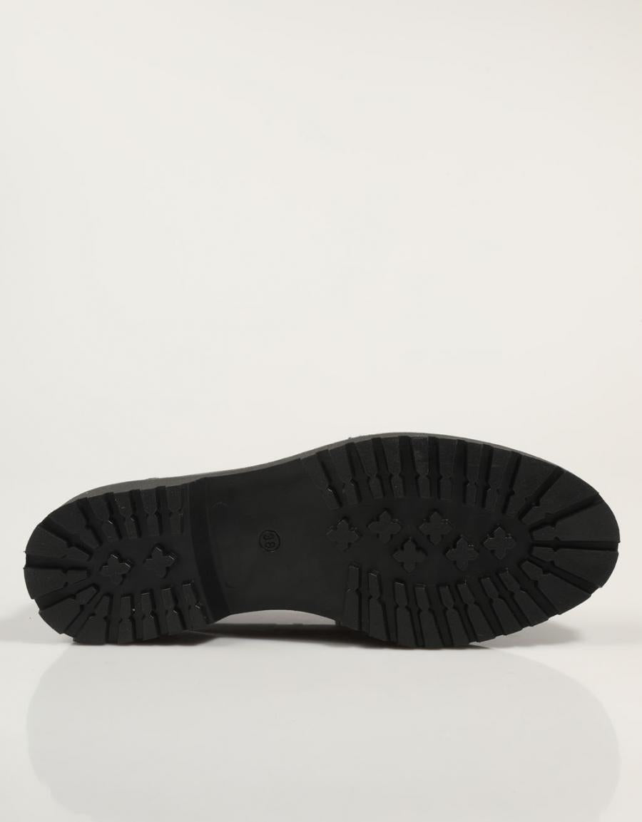 Scarpe vestite REBECCA HOPE 5044 in nero