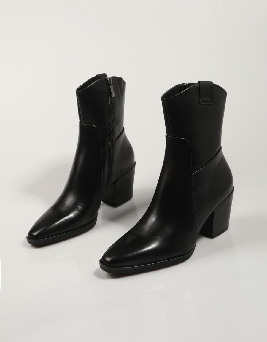 BOTINES MARCO TOZZI 2-25361-43 en color Negro