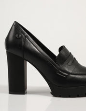 ZAPATOS VESTIR REFRESH 172254 en color Negro
