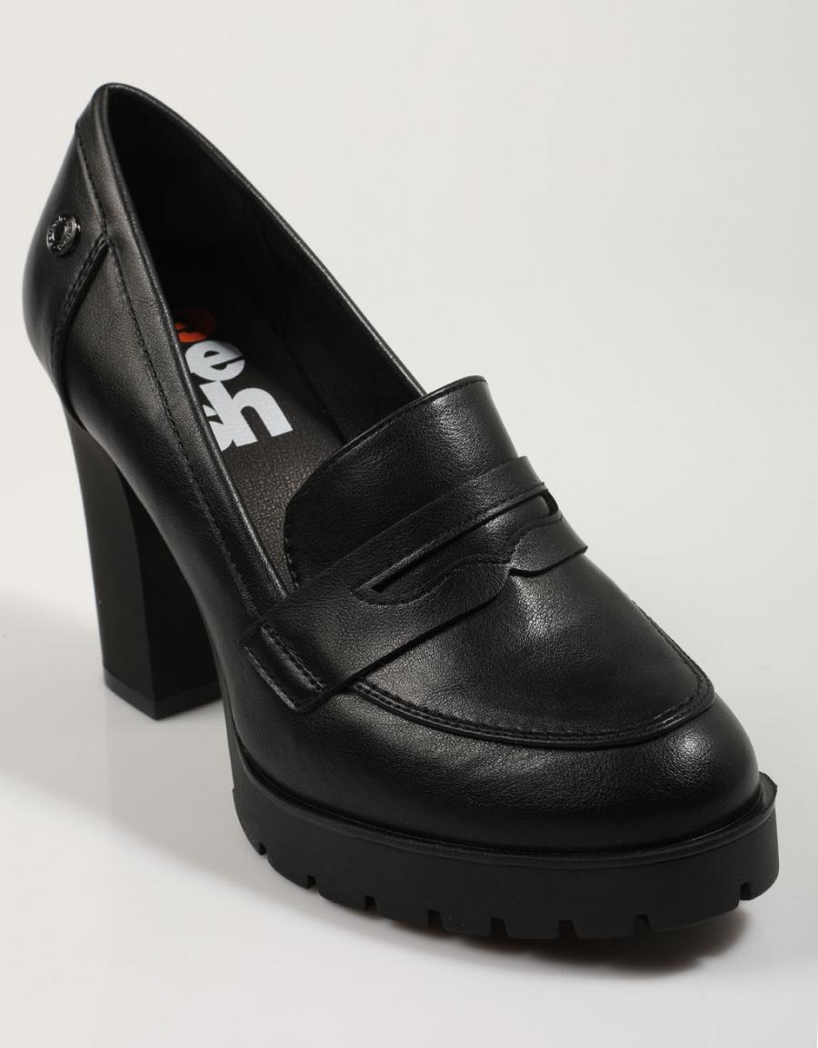 ZAPATOS VESTIR REFRESH 172254 en color Negro