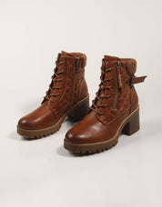 Atualizar 172310 botas de tornozelo na cor de couro