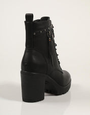 Refresh 172370 Ankle boots in black