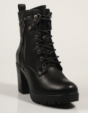 Refresh 172370 Ankle boots in black