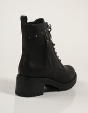 BOTINES REFRESH 172241 en color Negro