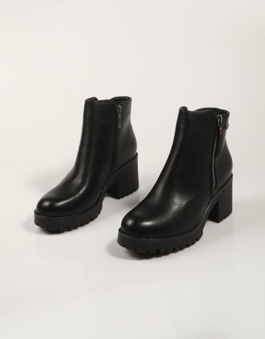 BOTINES REFRESH 172311 en color Negro