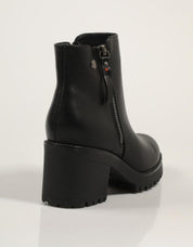 Refresh 172311 boots in black