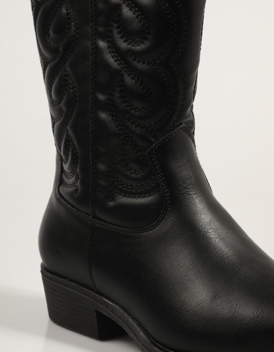 Refresh 172128 boots in black