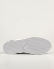 Sapatos Armani Exchange XM000140 em branco