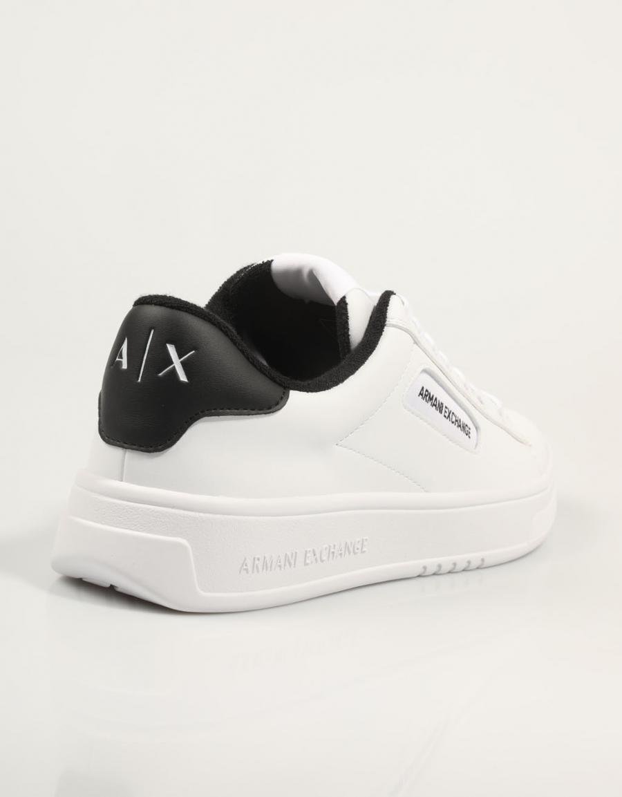 Sapatos Armani Exchange Xux203 em branco