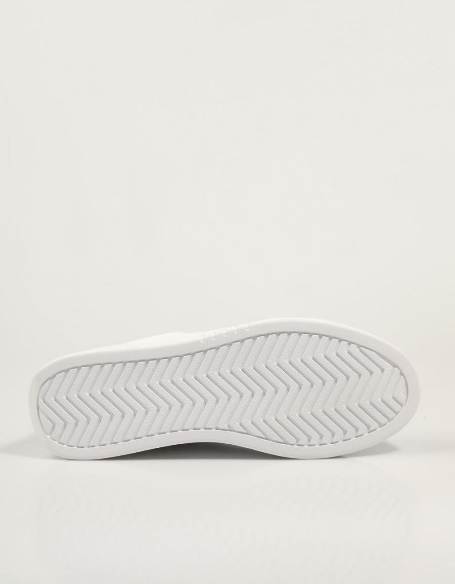Sapatos Armani Exchange Xux203 em branco