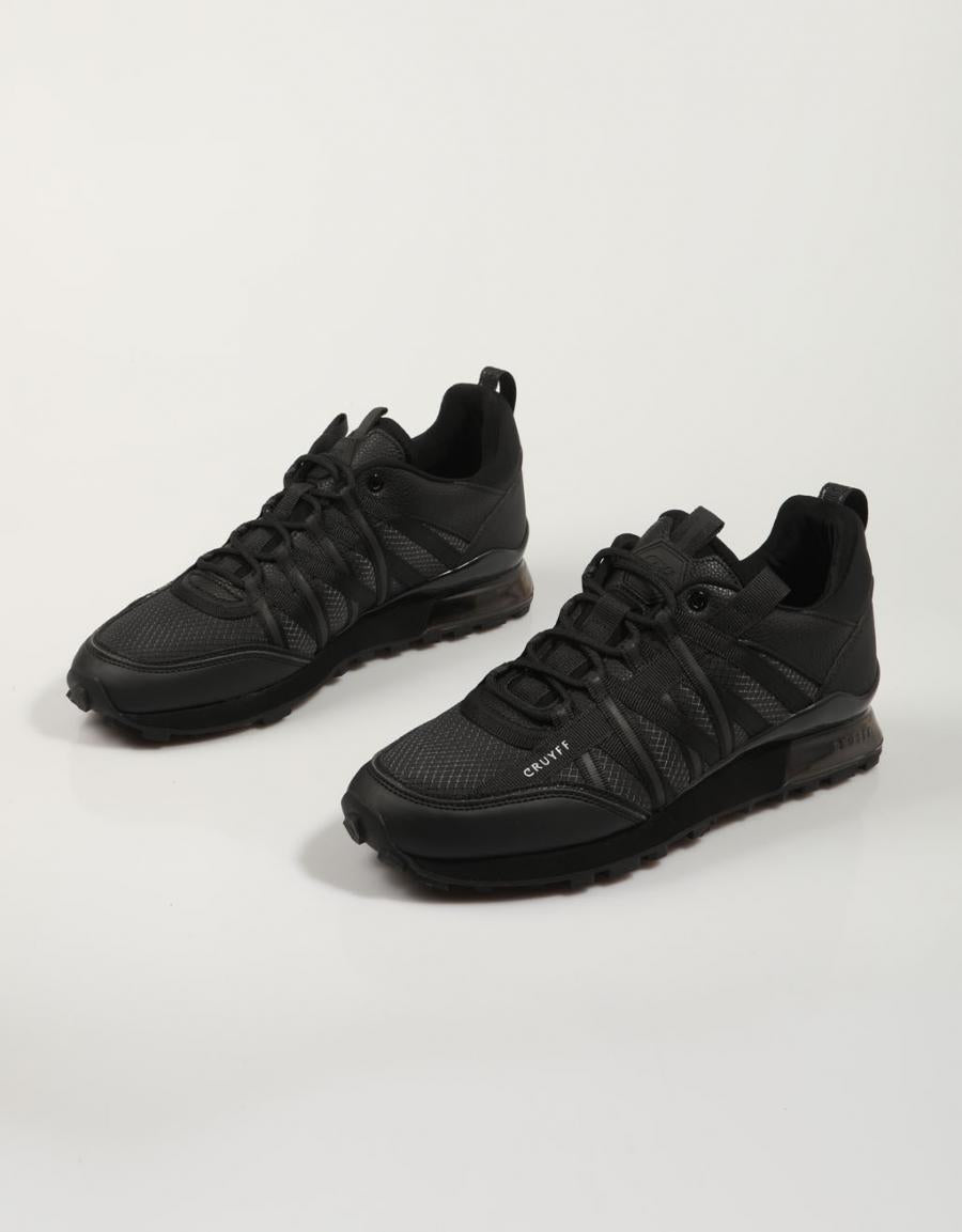ZAPATILLAS CRUYFF FEARIA CC241083 en color Negro