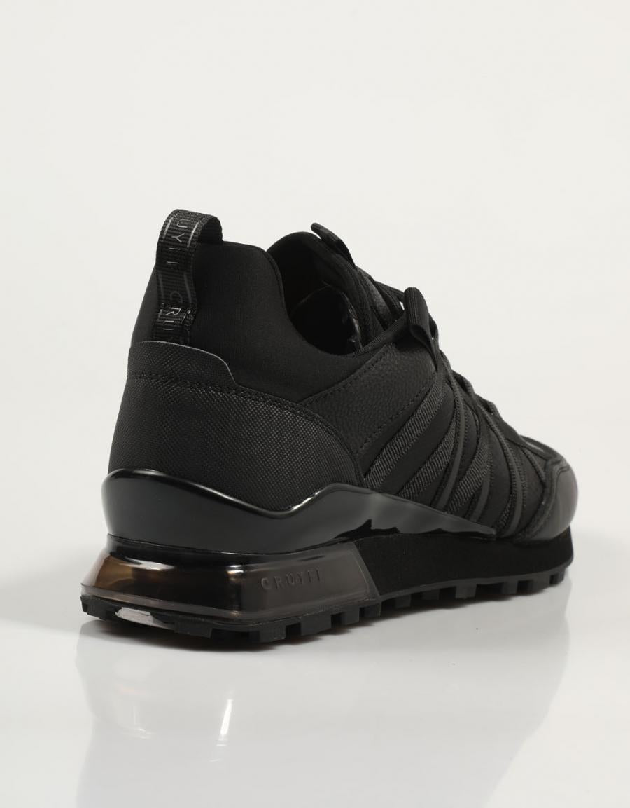 ZAPATILLAS CRUYFF FEARIA CC241083 en color Negro