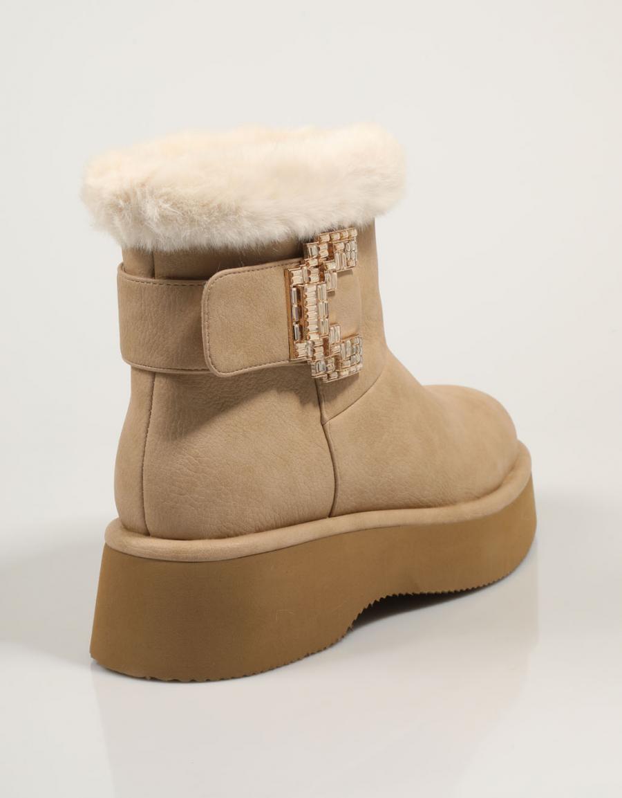 Noa Harmon Botas 009829 0028 1 g em cor bege