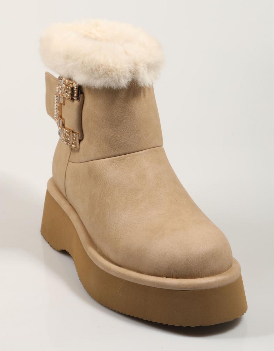 Noa Harmon Botas 009829 0028 1 g em cor bege