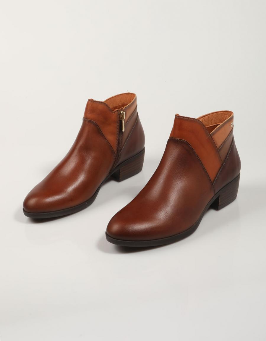 Daroca W1U 8732C1 Pikolinos Ankle Boots in Leather Color