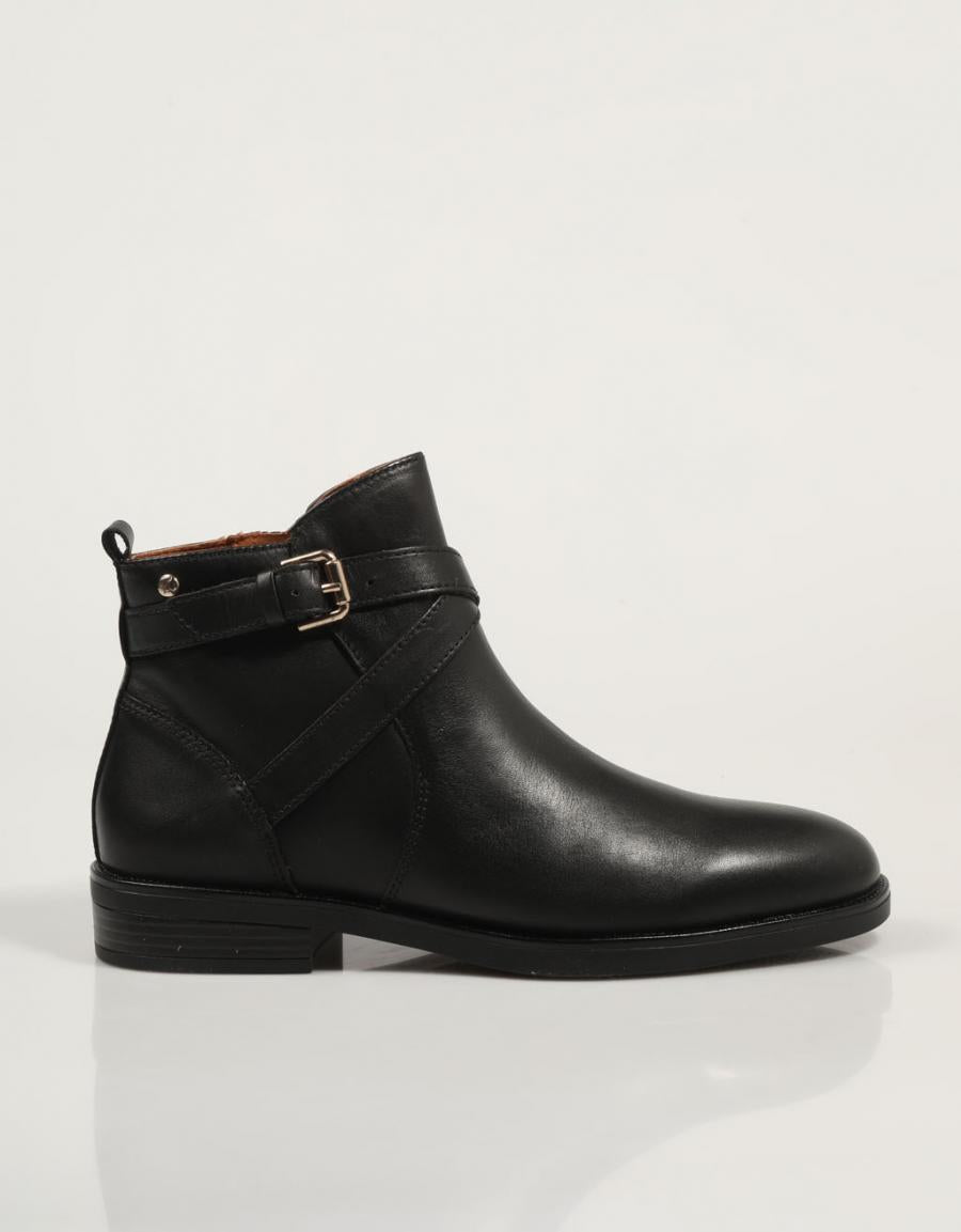 Pikolinos Booties Puertollano W3C 8869 in black
