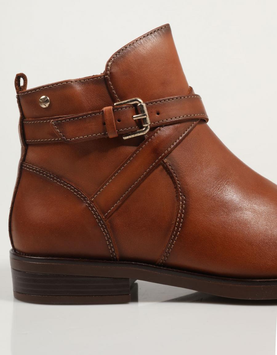 Pikolinos Booties Puertollano W3C 8869 in leather color