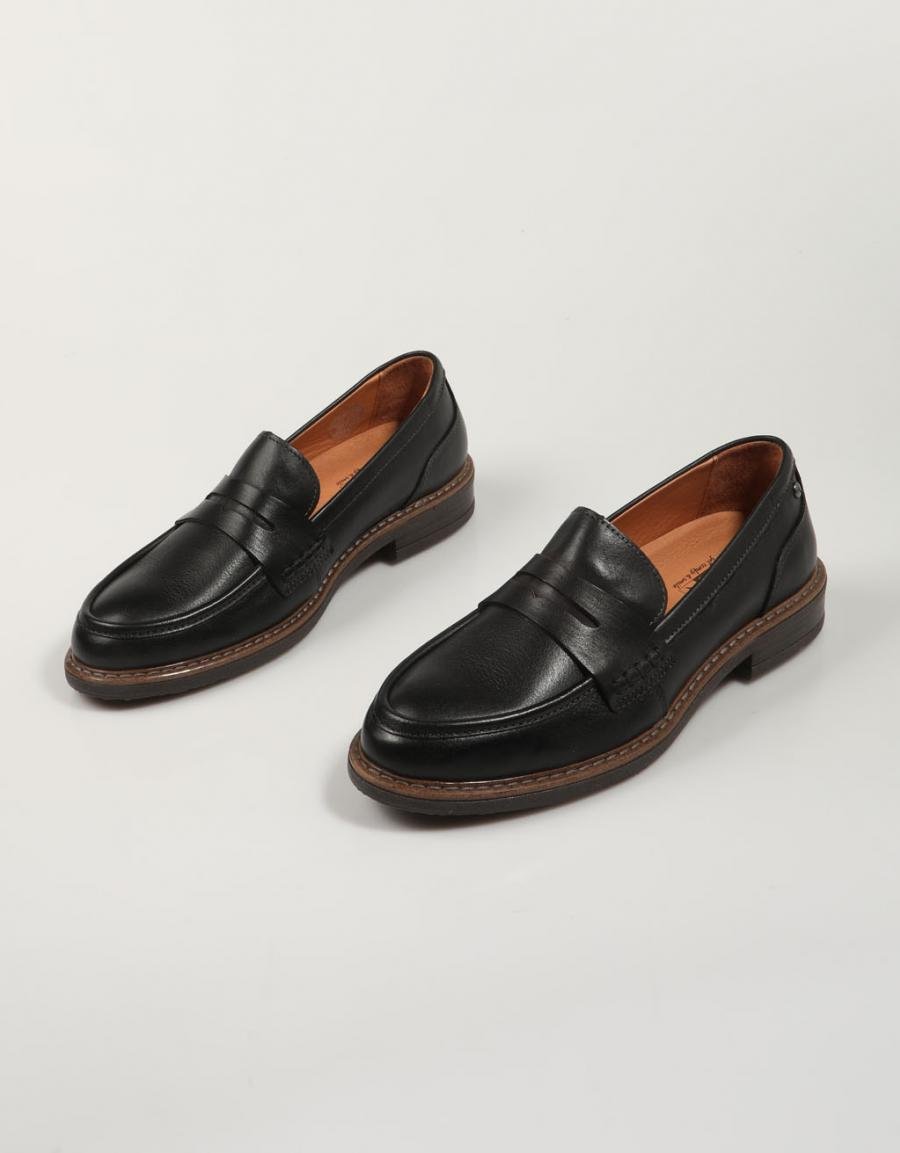 ZAPATOS VESTIR PIKOLINOS ALDAYA W8J 3541 en color Negro