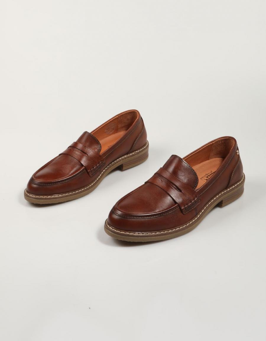 Scarpe per abiti Pikolinos Aldaya W8J 3541 in cuoio colorato