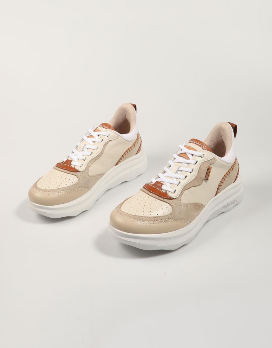 Pikolinos Zaha W1d 6557 C1 in ice color shoes