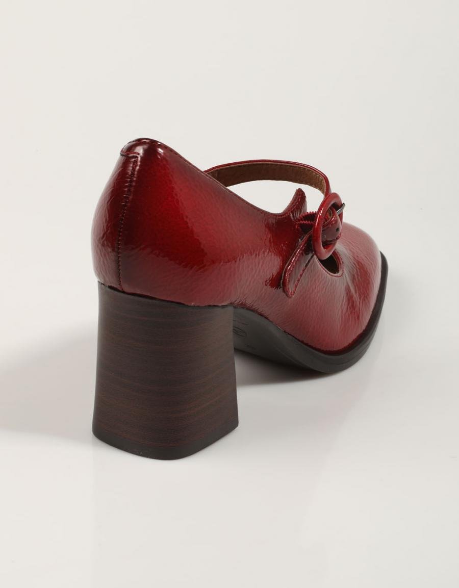 ZAPATOS VESTIR TAMARIS 1-24440-41 en color Burdeos