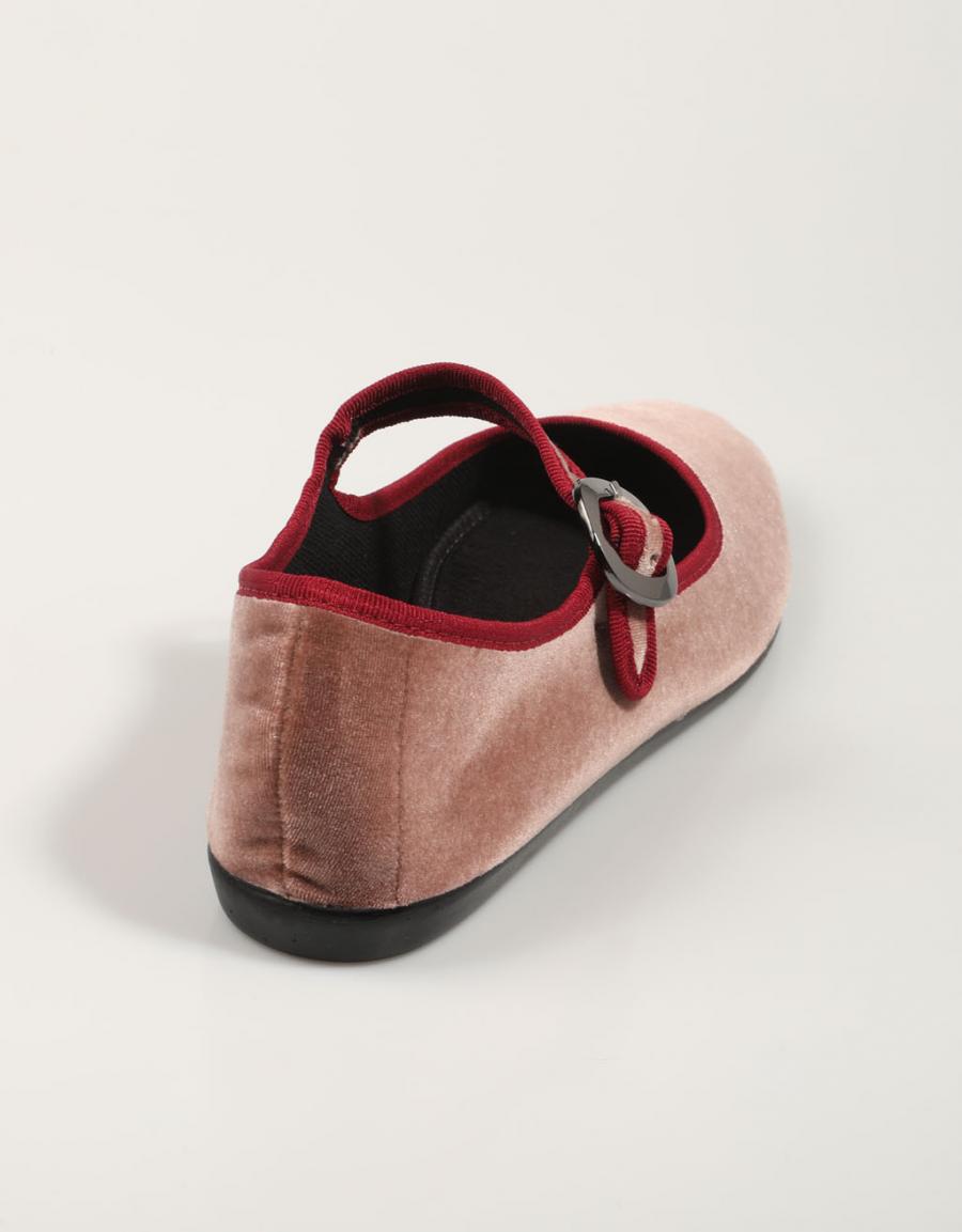 Ska Foxy dançarinos em rosa