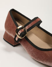 Violet Vse Vse Dress Shoes in rosa