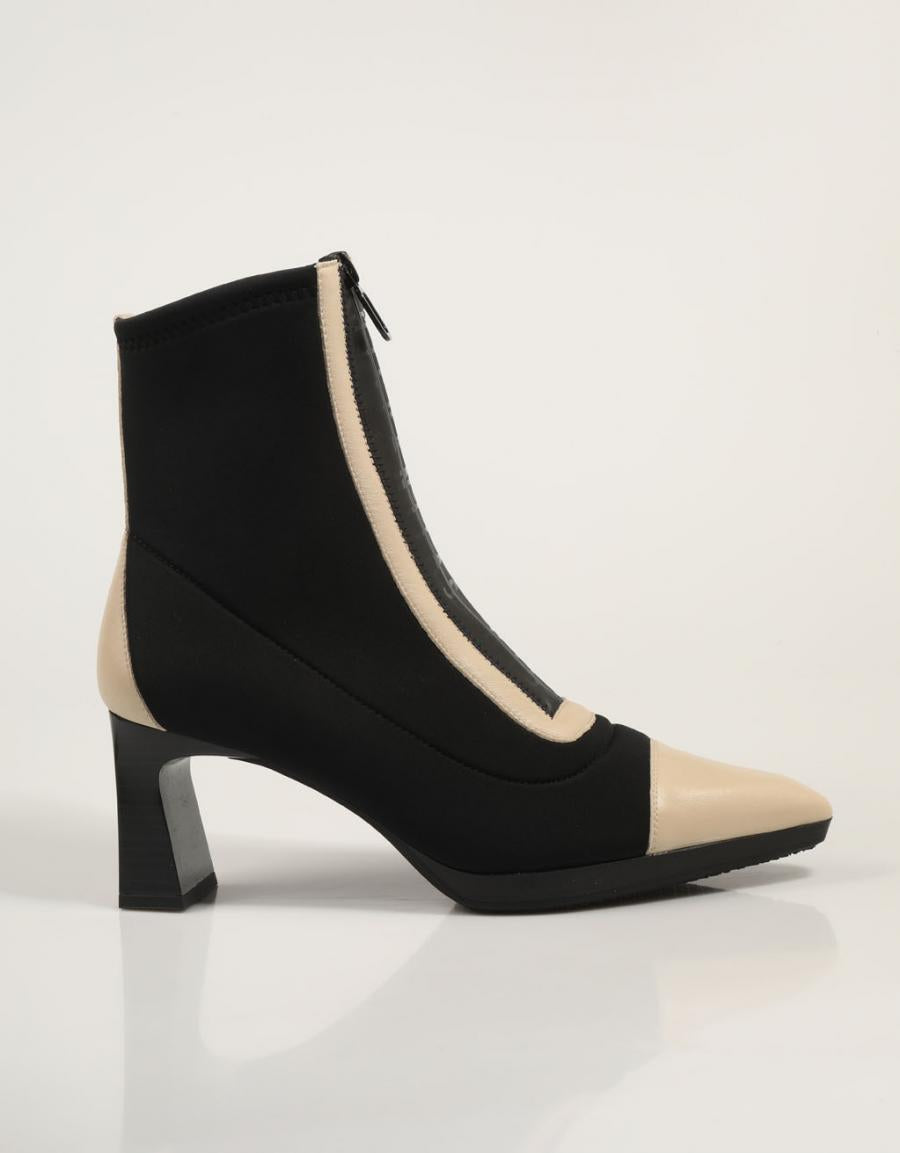 BOTINES HISPANITAS CHI 23714 en color Negro