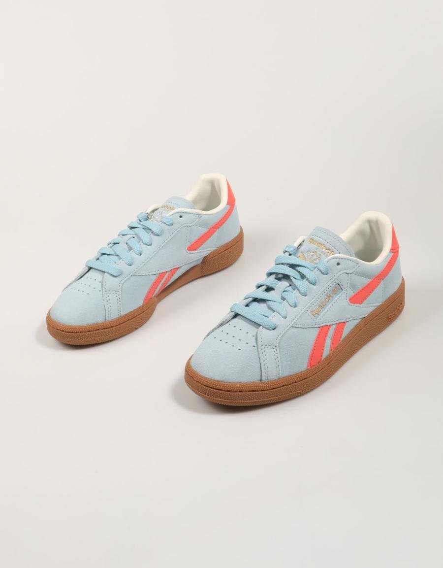 ZAPATILLAS REEBOK CLUB C GROUNDS UK en color Azul marino