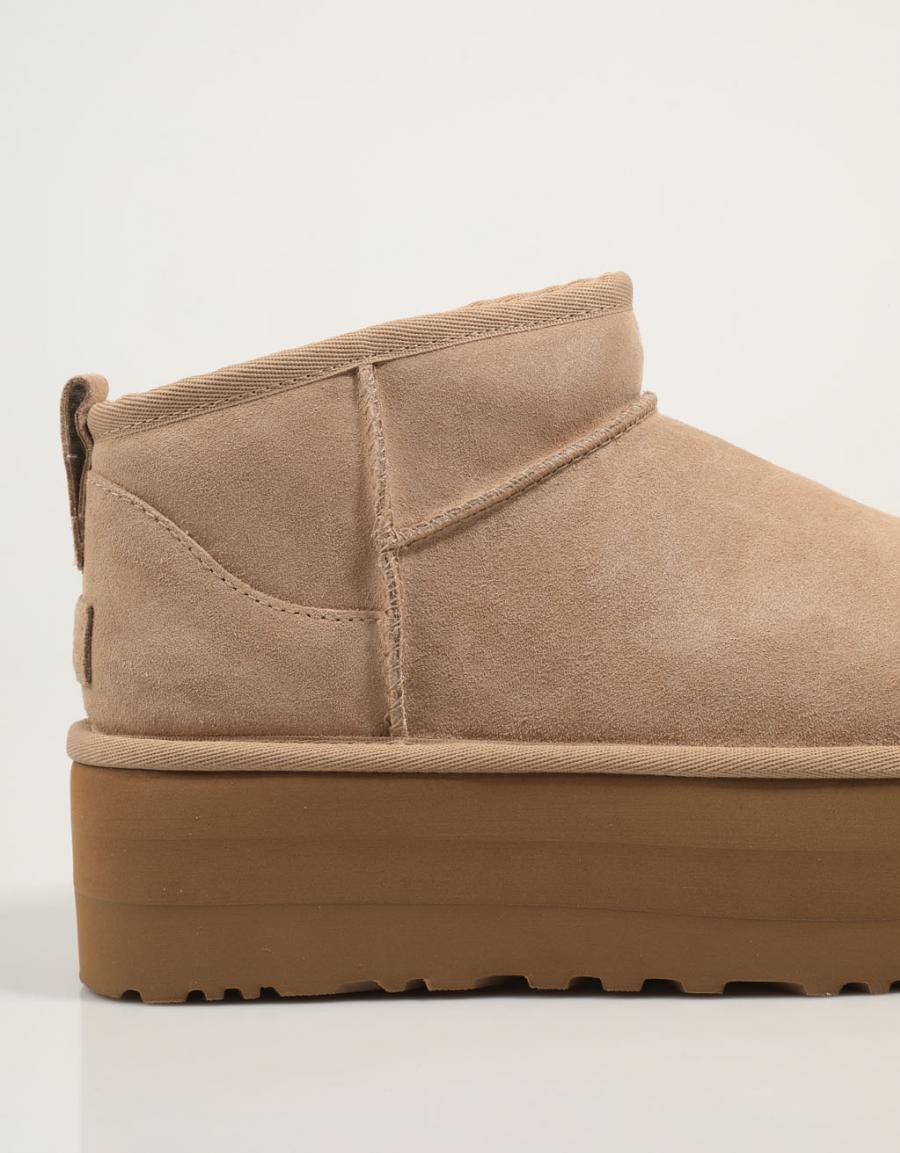 BOTINES UGG CLASSIC ULTRA MINI PLATFORM en color Beige
