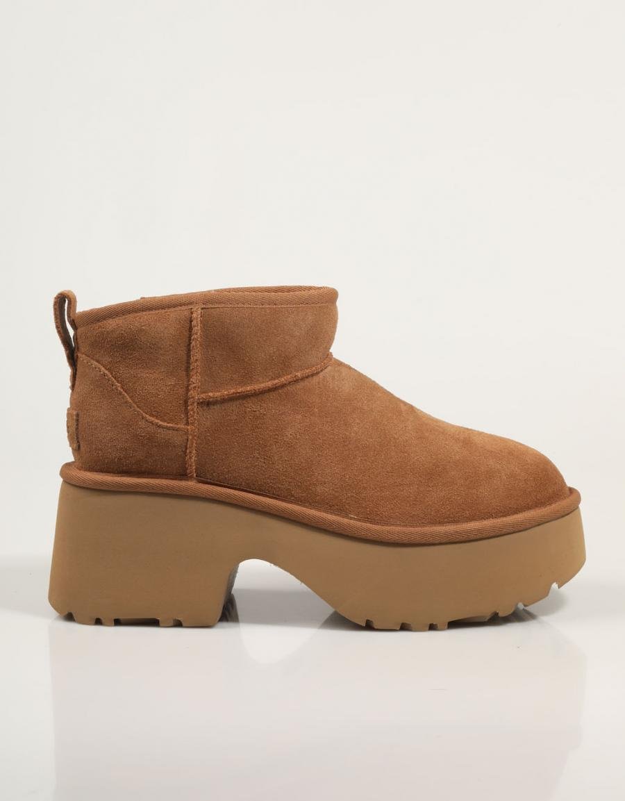 Ugg Classic Mini New Heights Color Bevly Stivali in pelle