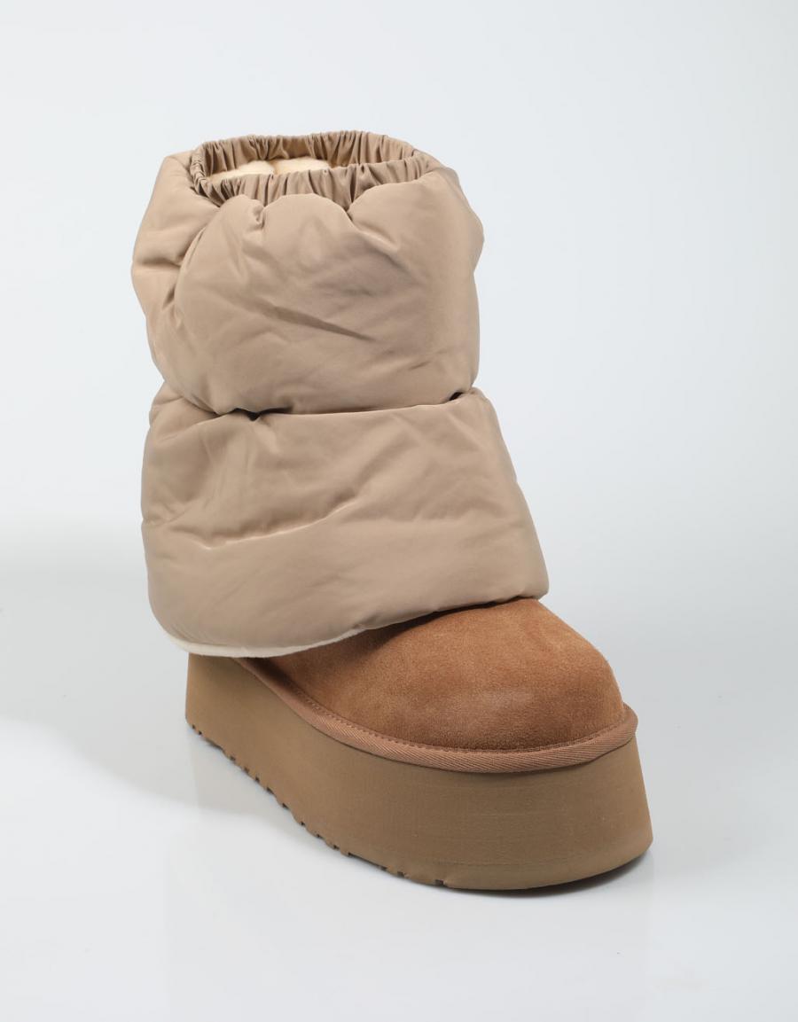 BOTINES UGG CLASSIC MINI DIPPER PUFFER en color Cuero