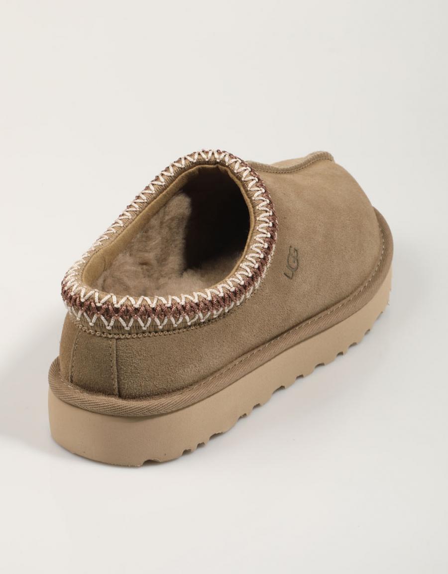 ZUECOS UGG TASMAN en color Kaki