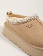 ZUECOS UGG TAZZ en color Hielo