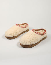 ZUECOS UGG TASMAN MAXI CURLY en color Hielo