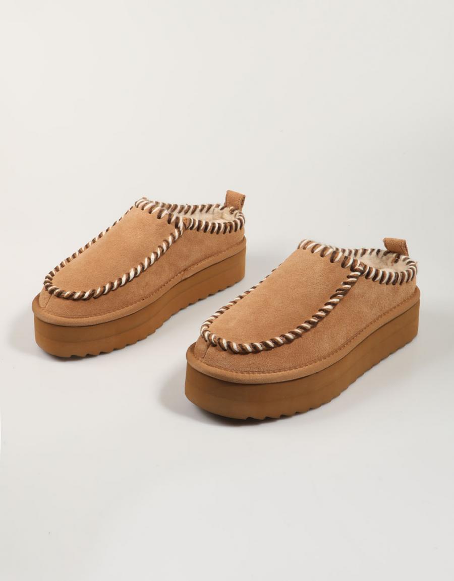 ZUECOS COLORS OF CALIFORNIA YWPLA 08 en color Beige